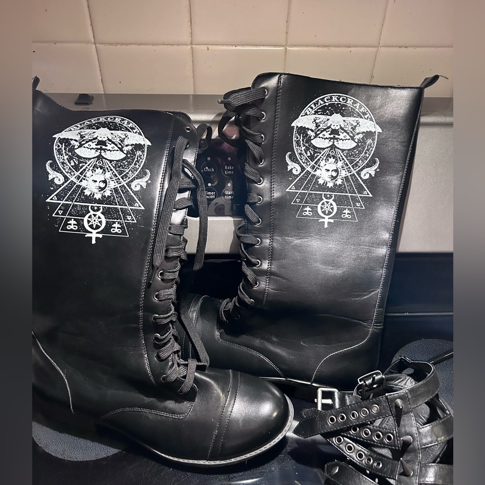 Blackcraft boots